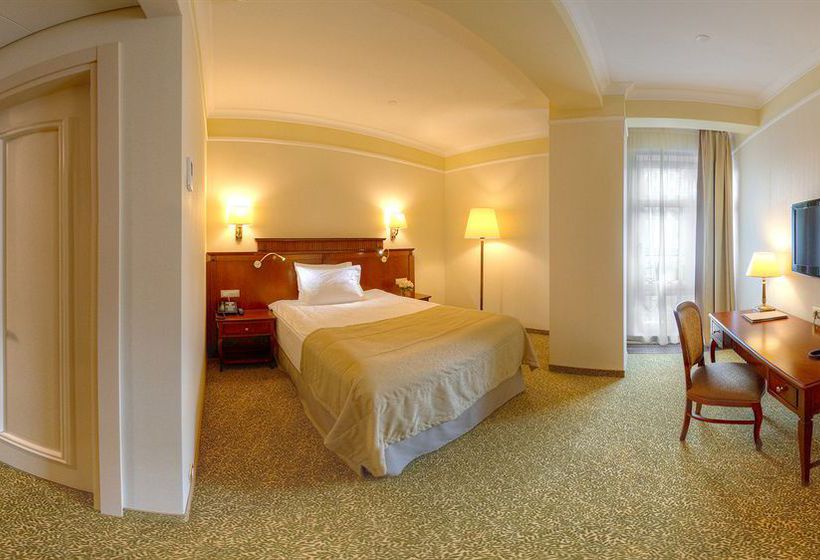 Hotel Garden Ring 18