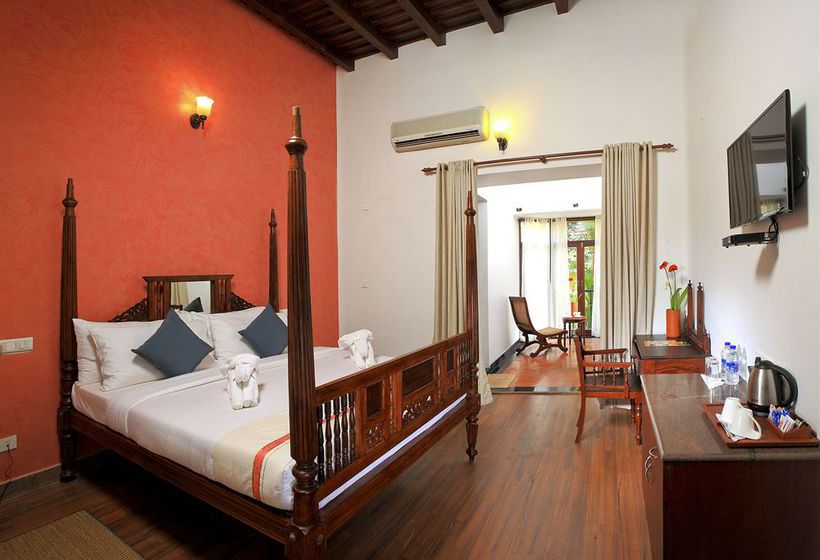 Hotel Poovath Heritage Home 3