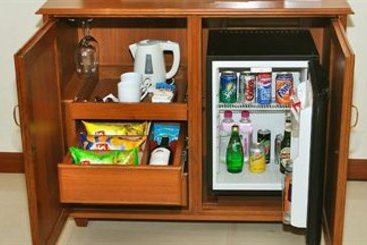 Hotel Issacs Residency 10