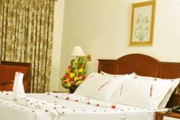 Hotel Issacs Residency 5