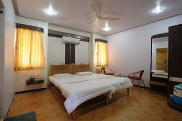Hotel Jal Sagar 5
