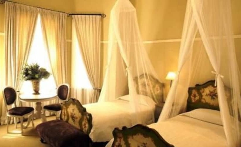 Pontac Manor Hotel 1