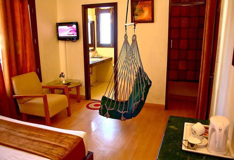 Hotel Kasauli Woods 1