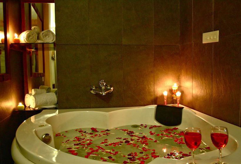 Hotel Kasauli Woods 6