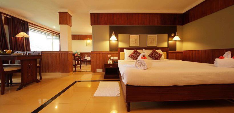 T & U Leisure Hotel 1