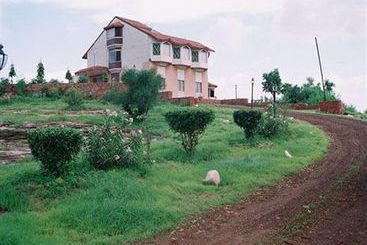 Hotel Regency Resorts 3