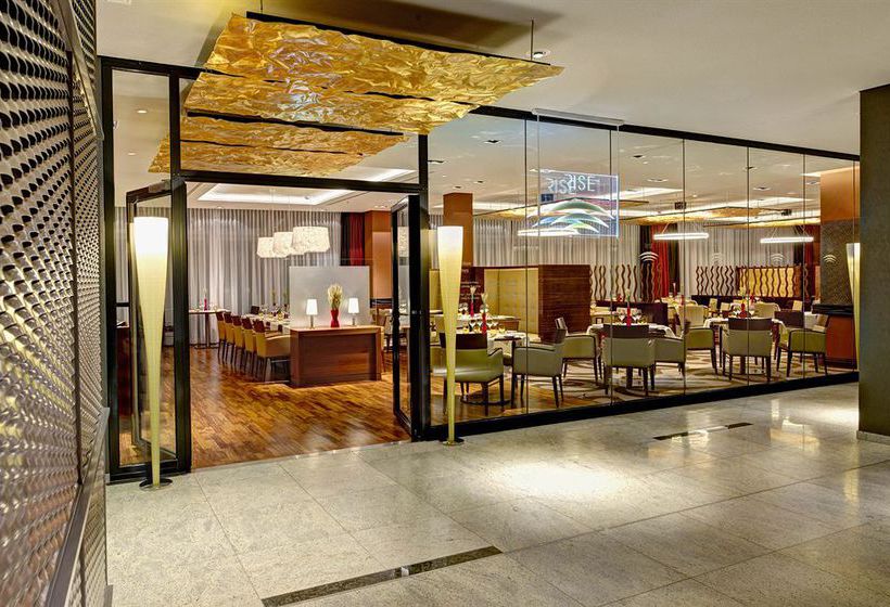 Hotel Hilton Frankfurt Airport 11