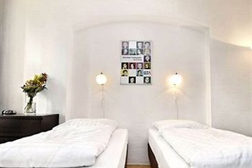 Old Town Apartments Schönhauser Allee 18