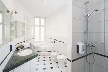 Old Town Apartments Schönhauser Allee 2