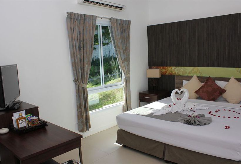 Al's Laemson Resort 15