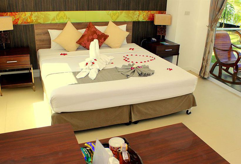 Al's Laemson Resort 16