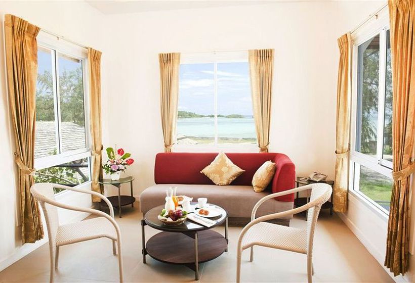 Al's Laemson Resort 5