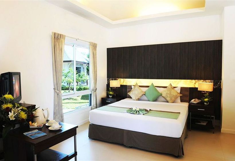 Al's Laemson Resort 8