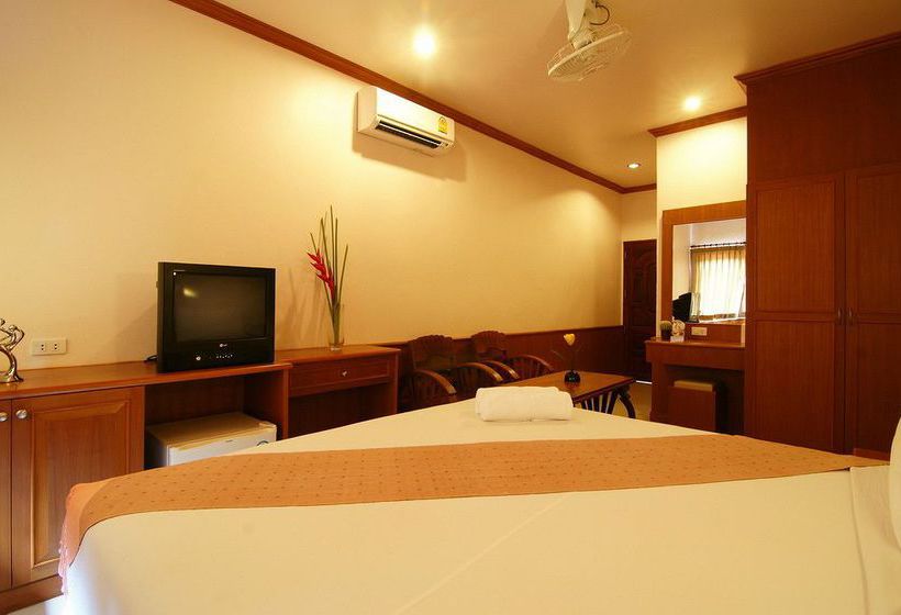 Hotel Haadyao Bayview Resort & Spa 1