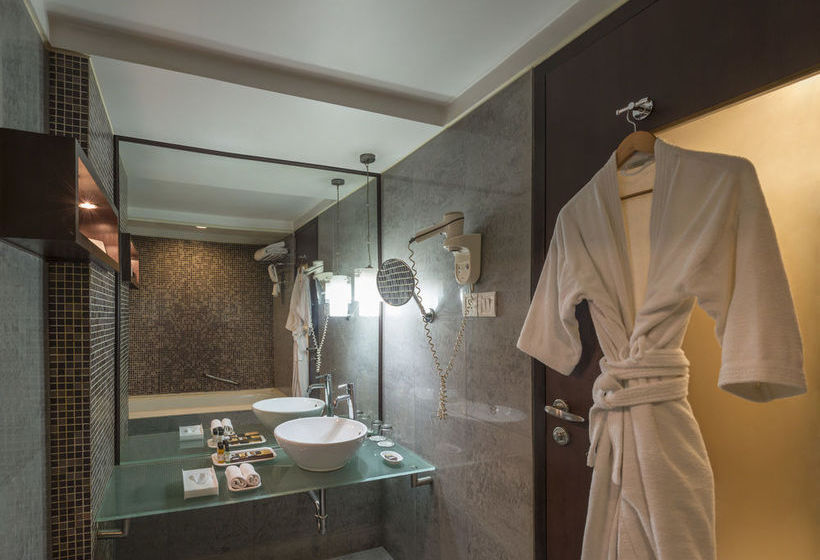 Hotel Tunga Reganza Navi Mumbai 1