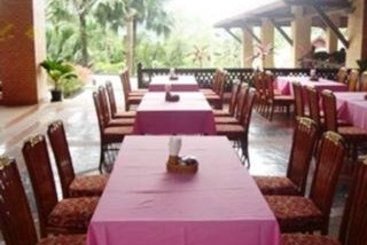 Mandarin Golden Valley Hotel & Spa 3