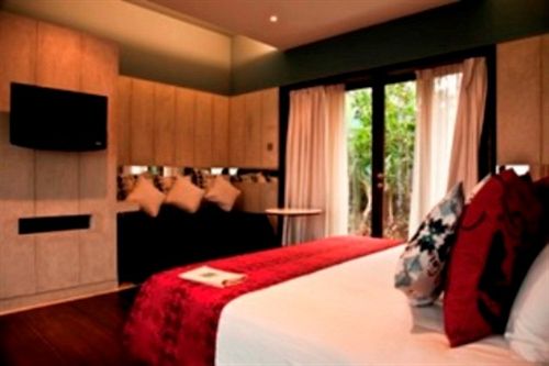 Hotel The Park On Vembanad Lake 13