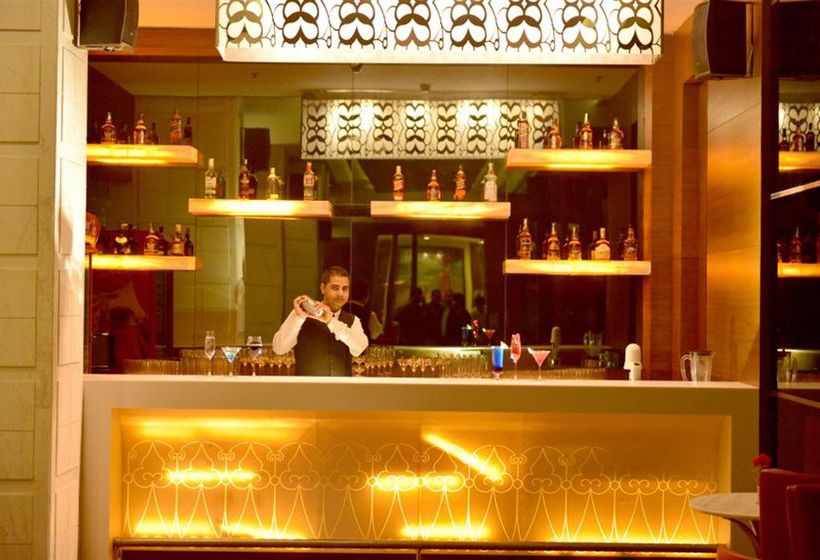 Hotel Golden Tulip Lucknow 14