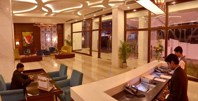 Hotel Golden Tulip Lucknow 15