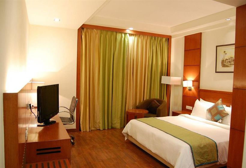 Hotel Golden Tulip Lucknow 6