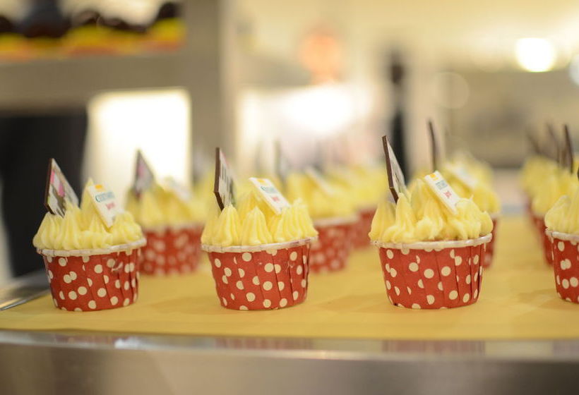 Hotel Courtyard By Marriott Hyderabad 5