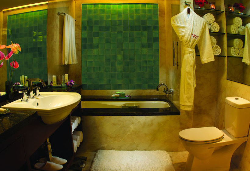 Hotel Courtyard By Marriott Hyderabad 6