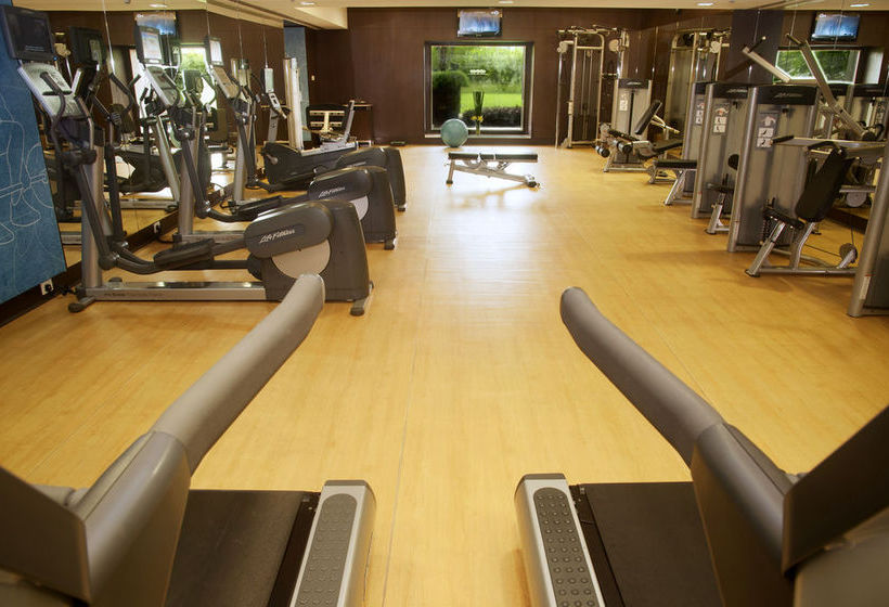 Hotel Courtyard Mumbai International Airport 12