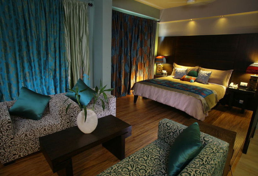 Hotel Justa The Residence 9