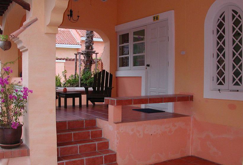 Hotel Baanrajdamnern Hua Hin 12