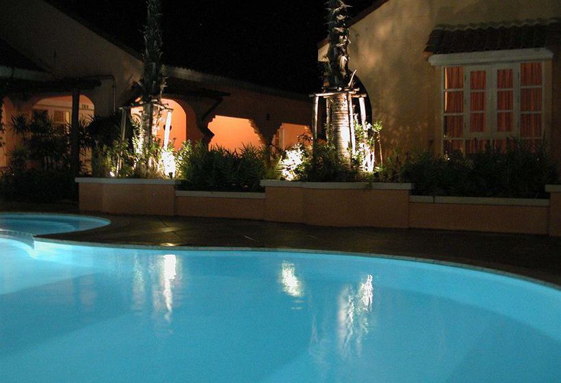 Hotel Baanrajdamnern Hua Hin 13