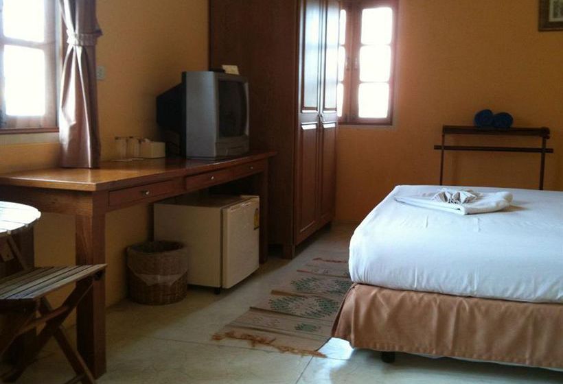 Hotel Baanrajdamnern Hua Hin 17