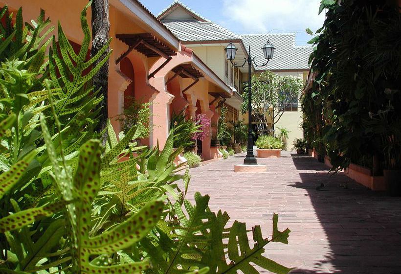 Hotel Baanrajdamnern Hua Hin 8