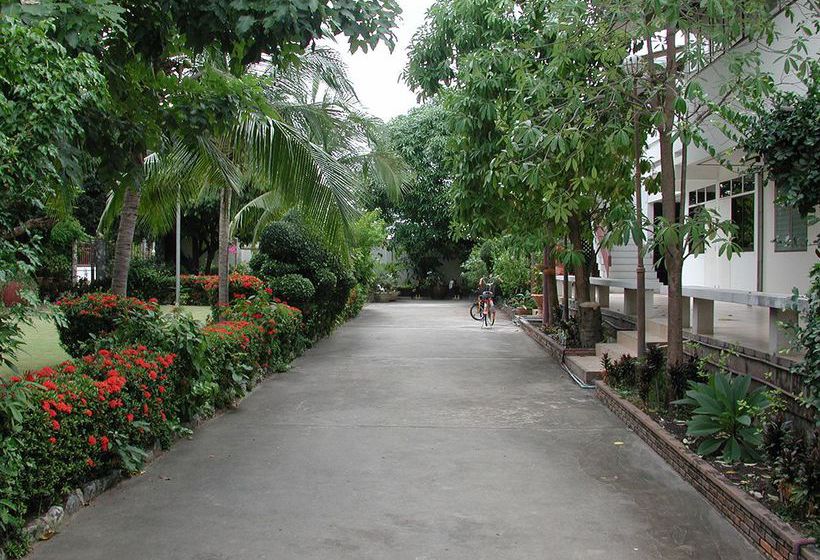 Hotel Baanrajdamnern Hua Hin 9