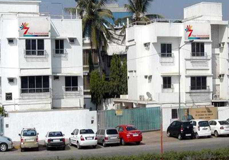 Hotel 7 Flag International 2