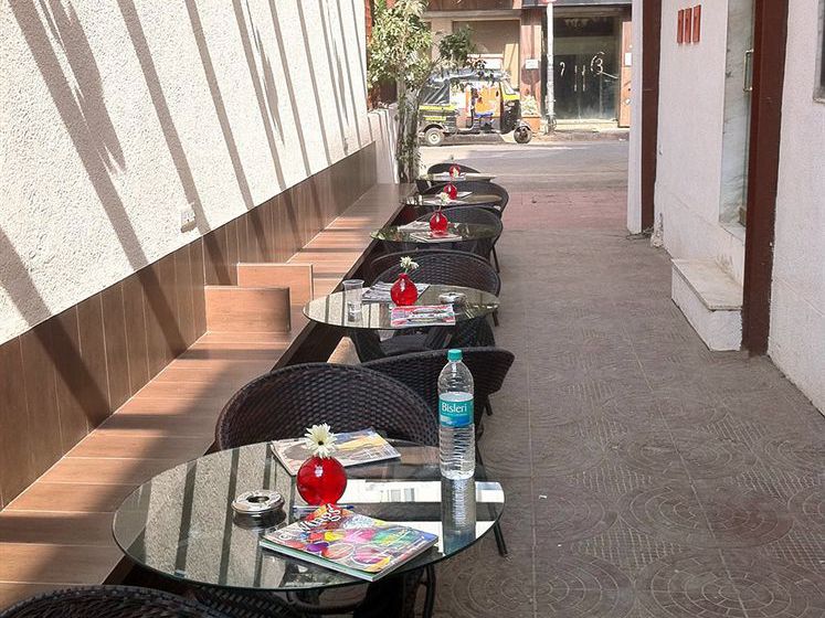 Hotel Red Palms Residency 4