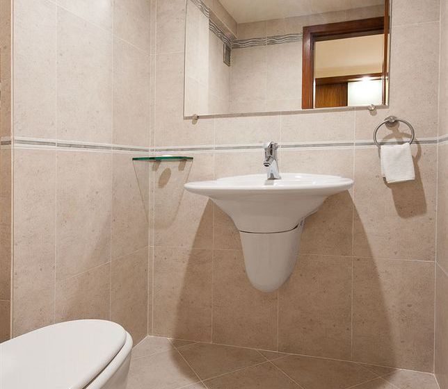 Grand Residency Hotel & Service Apartment 13