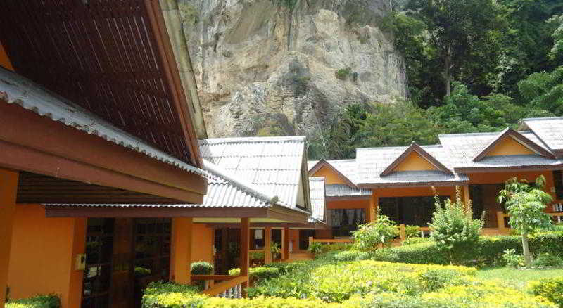 Hotel Diamond Cave Resort 9