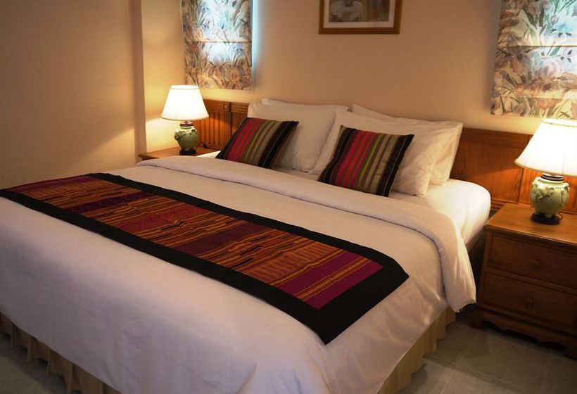 Hotel The Residence Garden 10