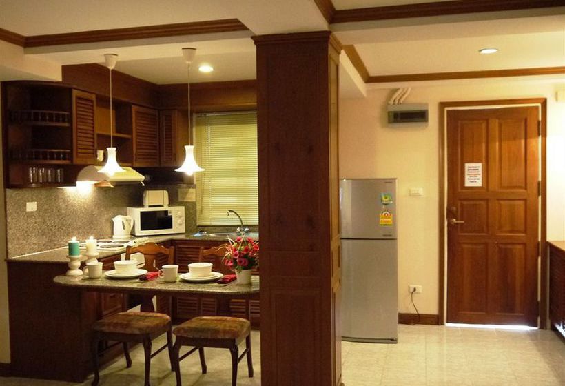 Hotel The Residence Garden 16