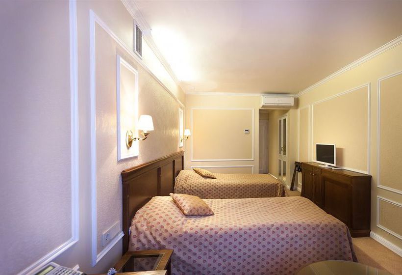 Oktyabrskaya Hotel 12