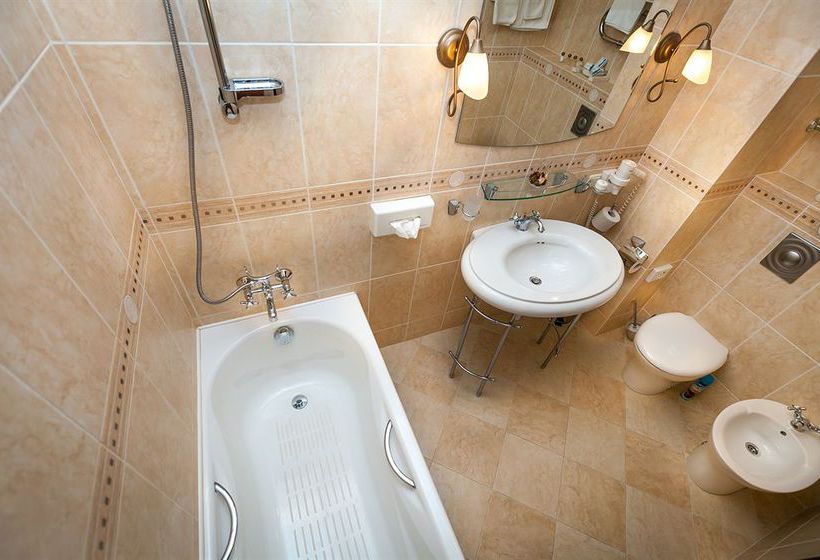 Oktyabrskaya Hotel 14