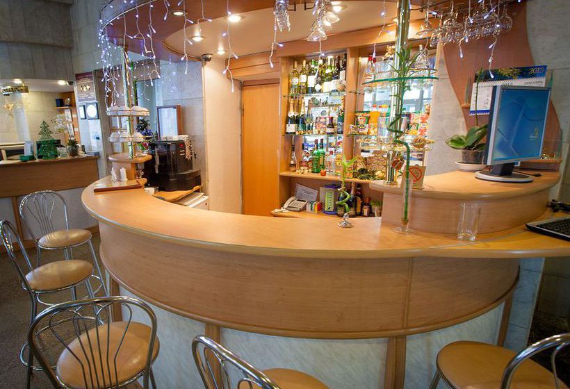 Oktyabrskaya Hotel 2