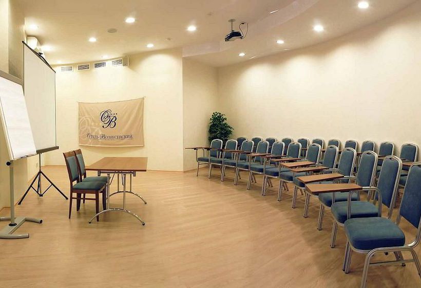 Voznesensky Hotel 7