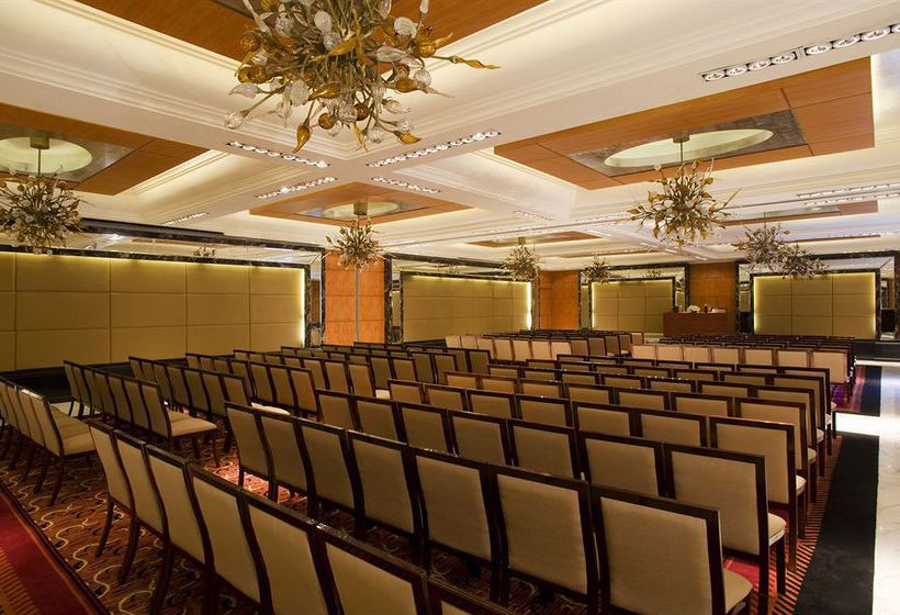 Hotel Taj Club House 5