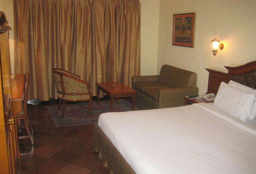 Hotel Marina Agra 10