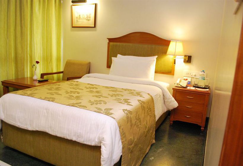 Hotel Sarovar Portico 9