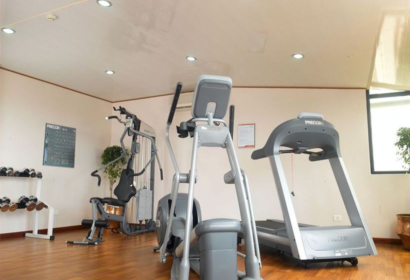 Hotel Classic Sarovar Portico 2