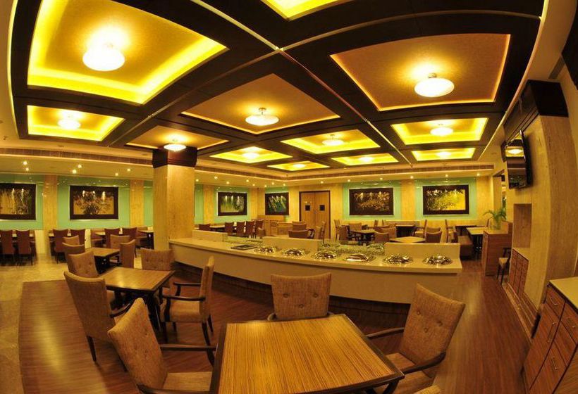 Hotel Cambay Grand Ahmedabad