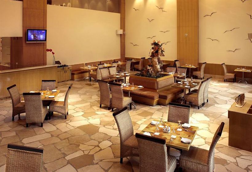 Hotel Chancery Pavilion 12