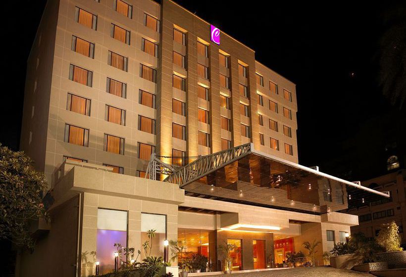 Hotel Chancery Pavilion 3